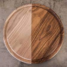 Round shape cutting board easy to maintain and use.